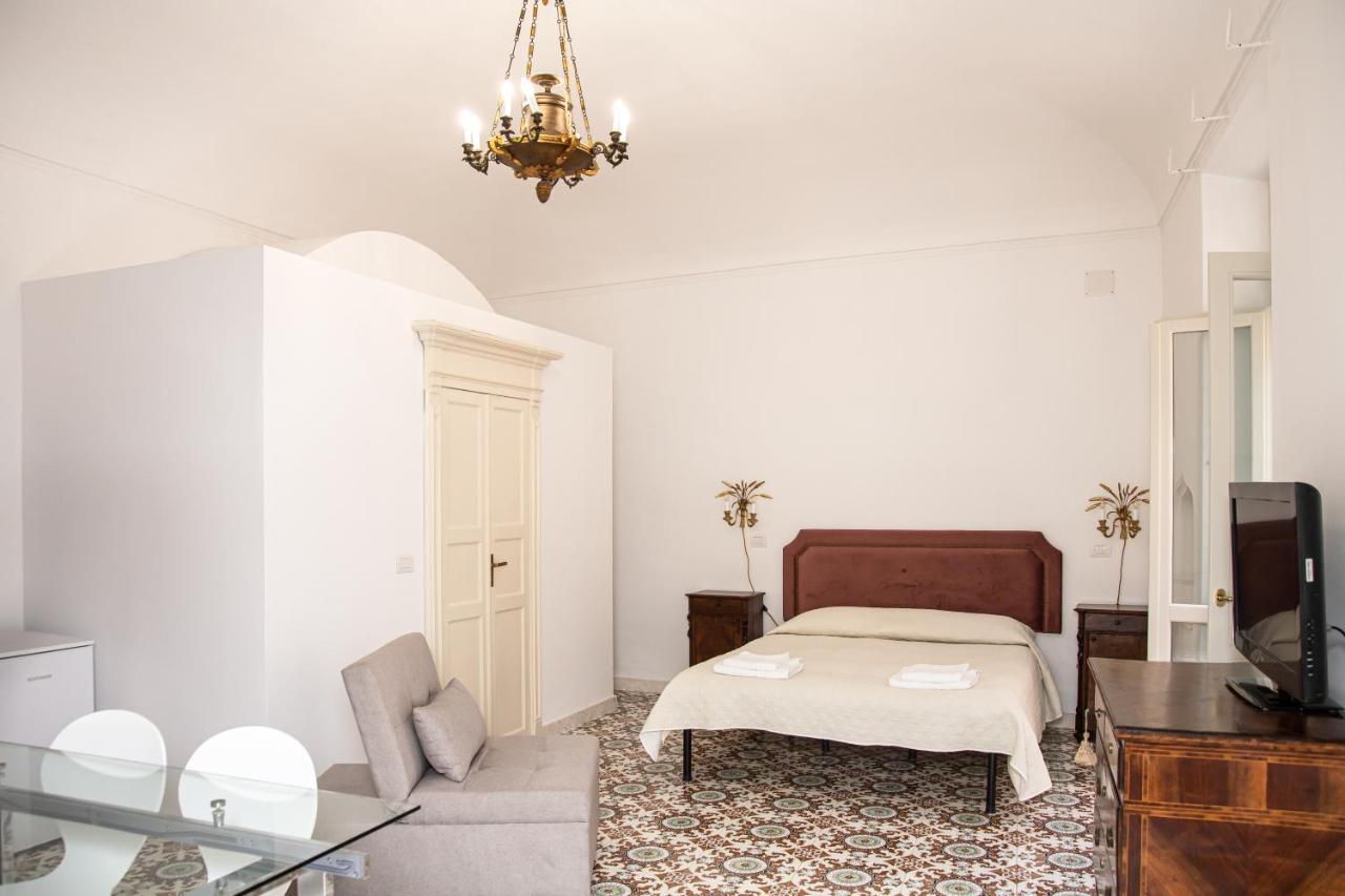 Honore De Balzac Alghero Buitenkant foto
