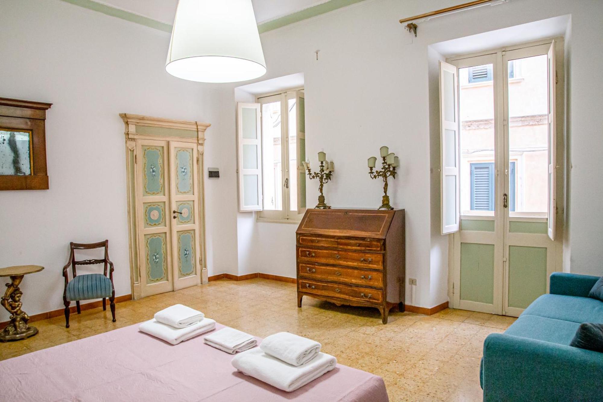 Honore De Balzac Alghero Buitenkant foto